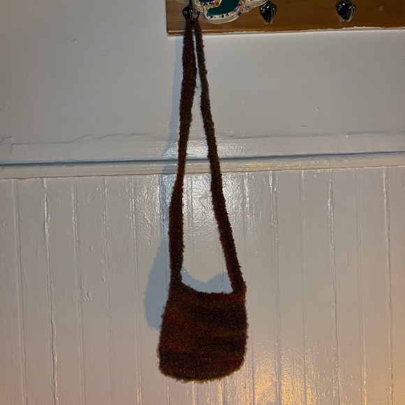 handmade multicolor fuzzy crochet bag - Picture 4 of 5